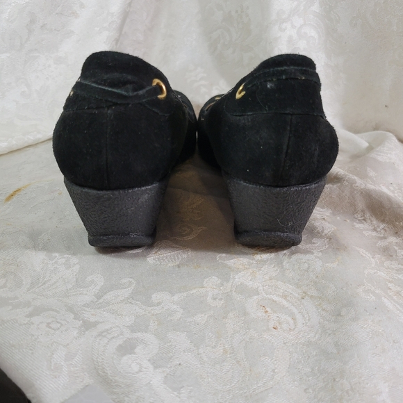 Talbot's Ladies Black Suede Leather Slip-on Wedged Heels - size 7M - EUC - Picture 7 of 9